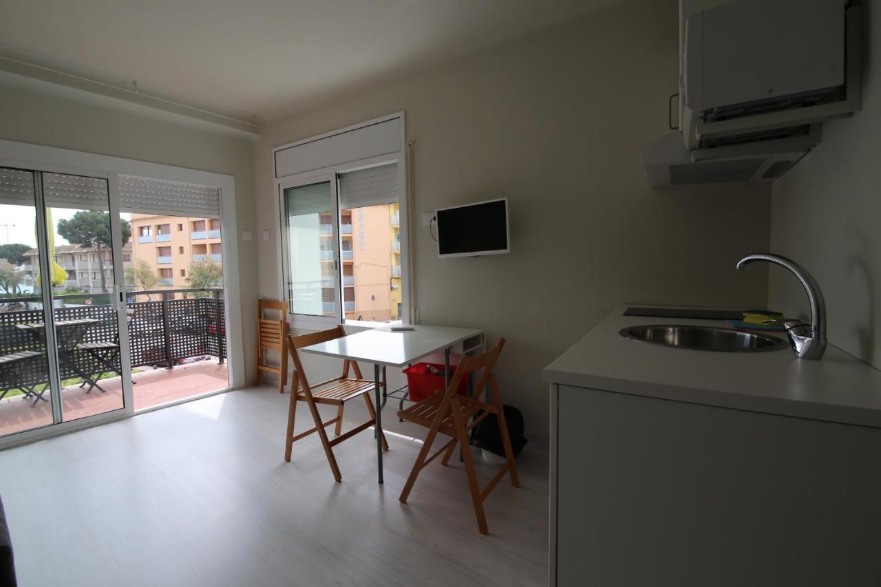 Estudis Laura Apartamento Platja d'Aro Quarto foto